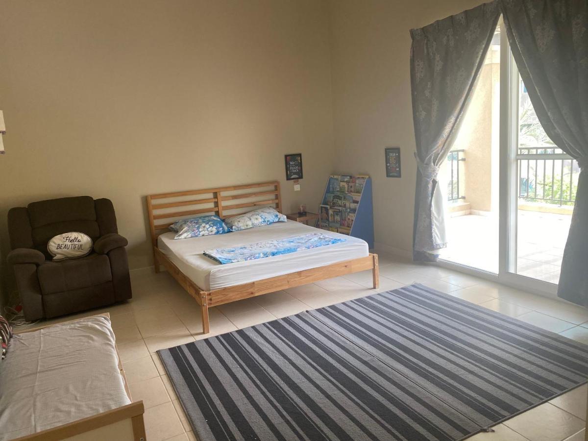 Spacious 4-Bedroom Villa, Children Friendly Dubaï Extérieur photo